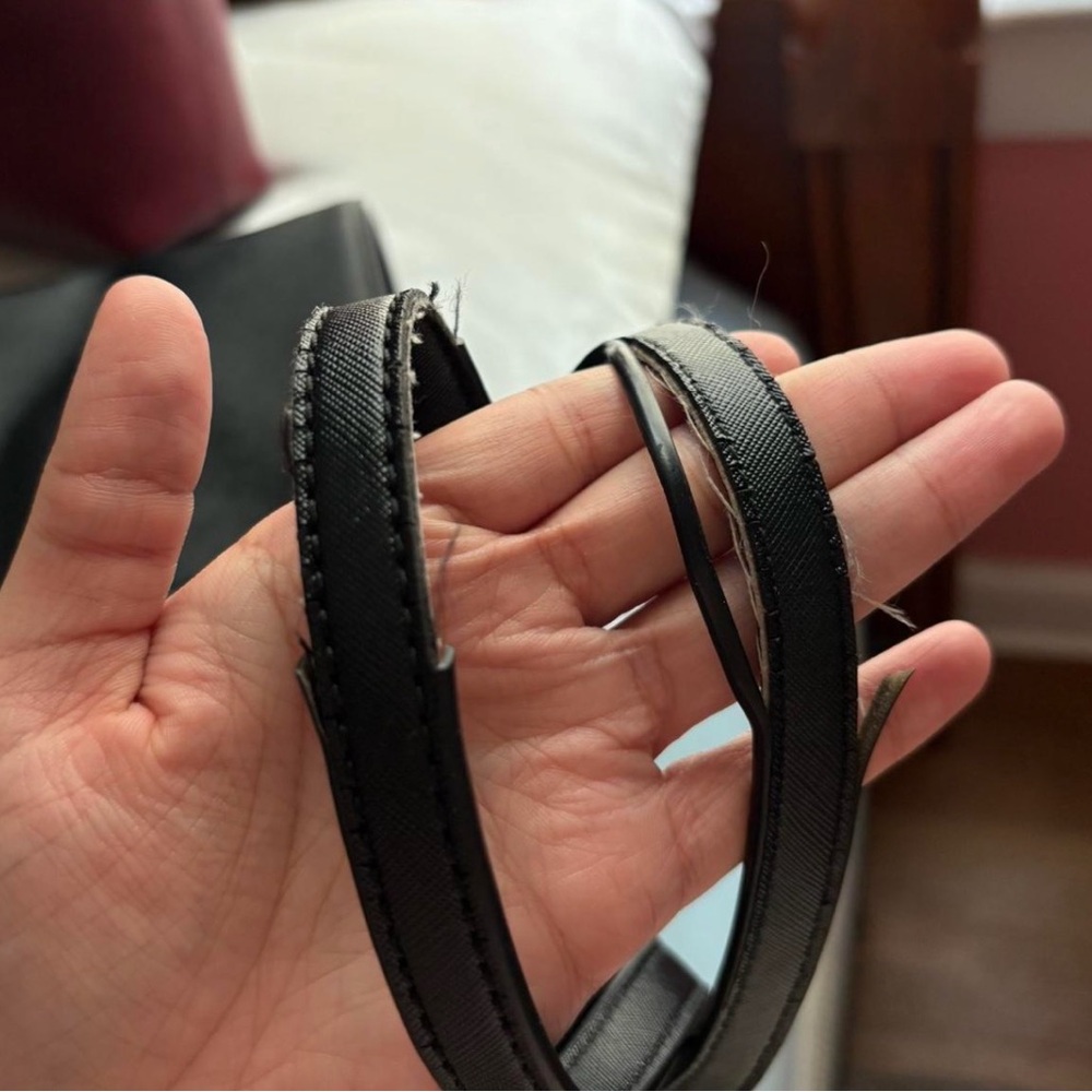 Marc Jacobs Classic Black Tote - Picture 4 of 5